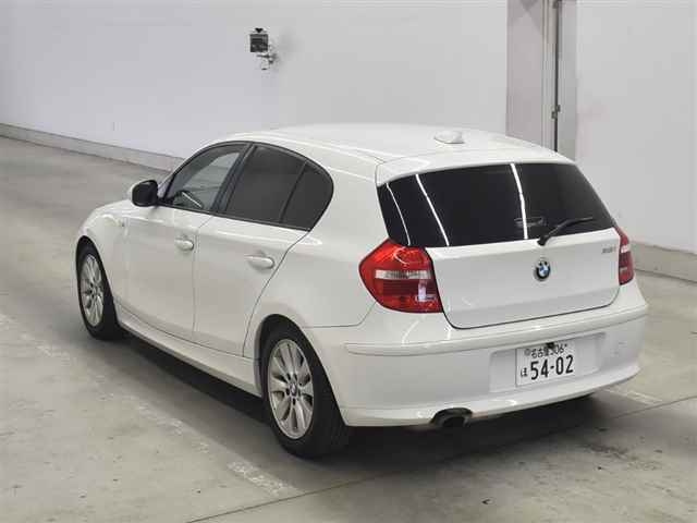 BMW 1 SERIES 2011