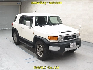 TOYOTA FJ CRUISER 2011
