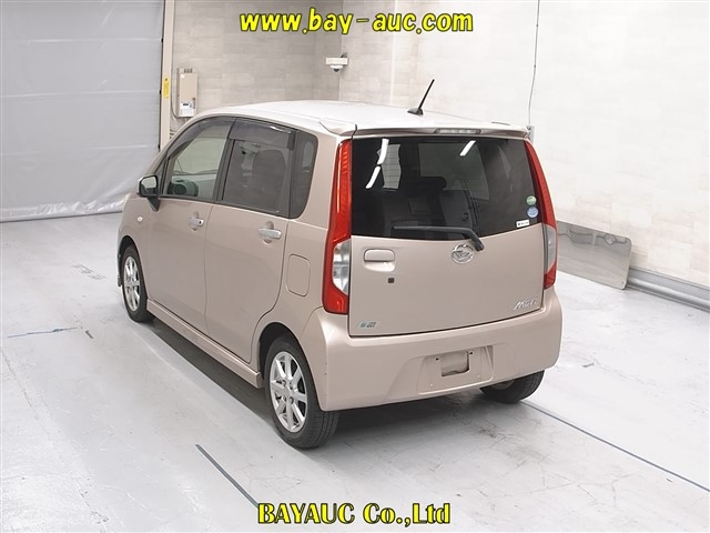 DAIHATSU MOVE 2014