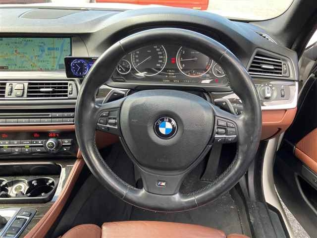 BMW 5 SERIES 2012