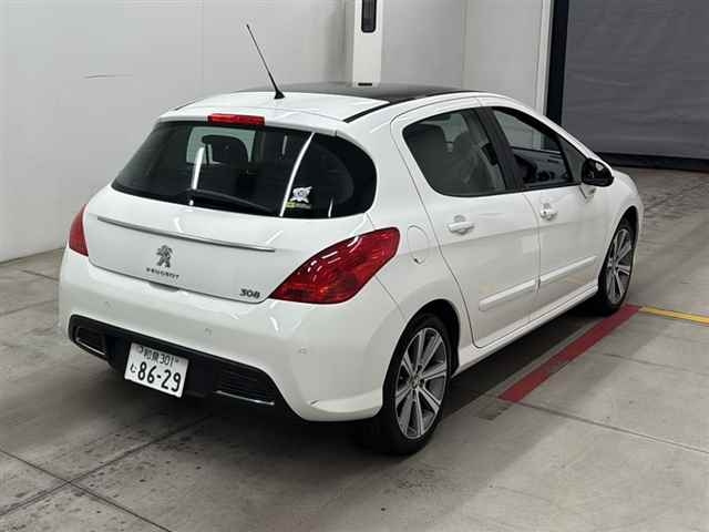 PEUGEOT 308 2013