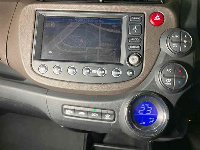 HONDA FIT SHUTTLE 2011