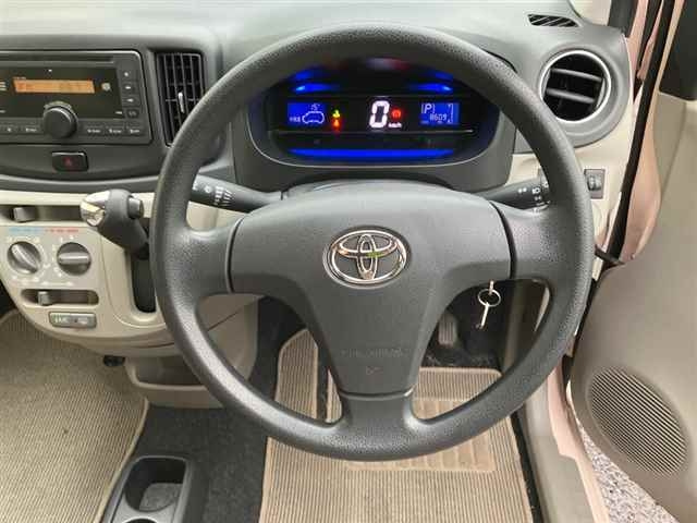 TOYOTA PIXIS EPOCH 2012