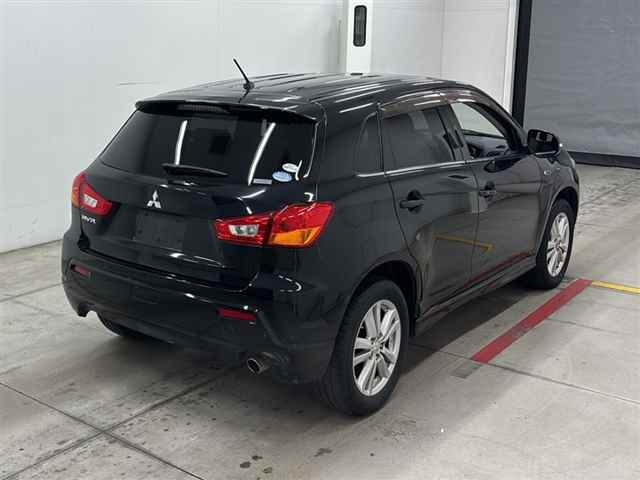 MITSUBISHI RVR 2011
