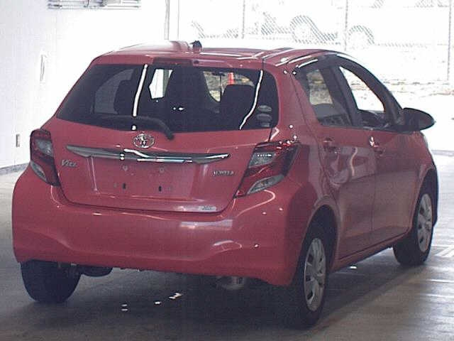 TOYOTA VITZ 2016