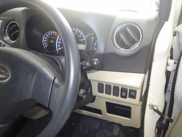 DAIHATSU TANTO EXE 2012