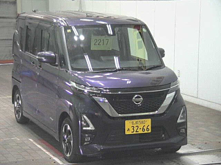 NISSAN ROOX 2020