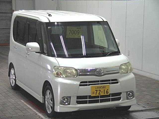 DAIHATSU TANTO 2012