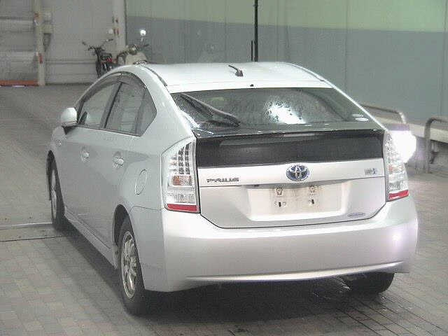 TOYOTA PRIUS 2010