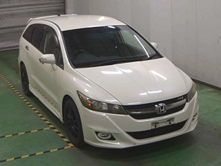 HONDA STREAM 2010