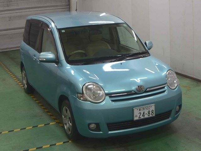 TOYOTA SIENTA 2008