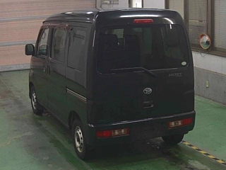 DAIHATSU HIJET VAN 2011