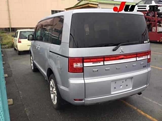 MITSUBISHI DELICA D5 2013