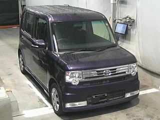 TOYOTA PIXIS SPACE 2013