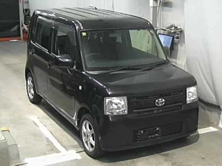 TOYOTA PIXIS SPACE 2012