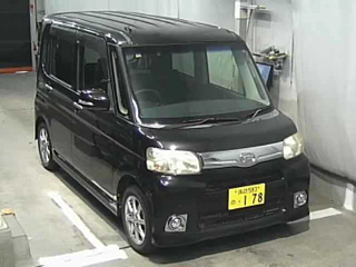 DAIHATSU TANTO 2012