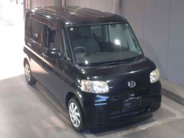 DAIHATSU TANTO 2010