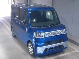 DAIHATSU WAKE 2015