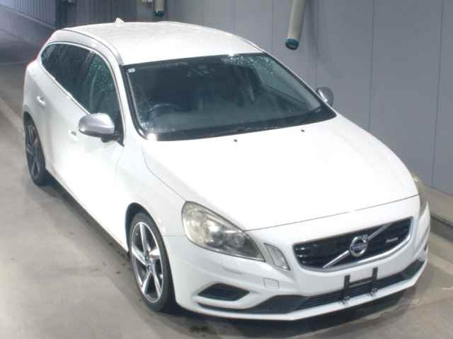 VOLVO V60 2013
