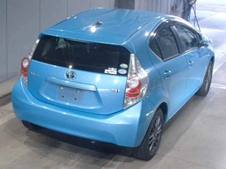 TOYOTA AQUA 2013