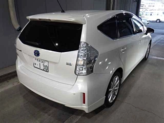 TOYOTA PRIUS ALPHA 2013