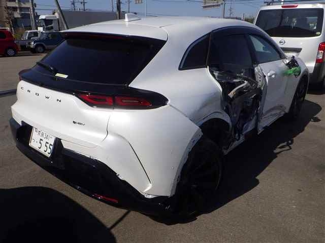 TOYOTA CROWN SPORT 2024