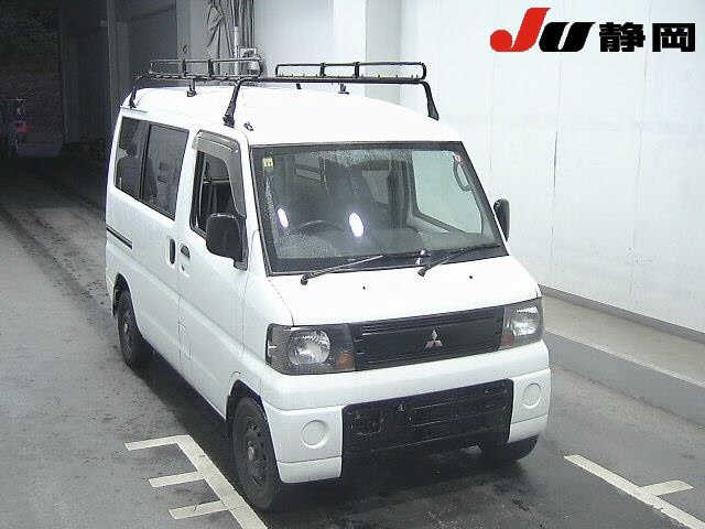 MITSUBISHI MINICAB VAN 2011