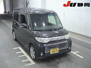 DAIHATSU TANTO 2011