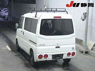 MITSUBISHI MINICAB VAN 2011