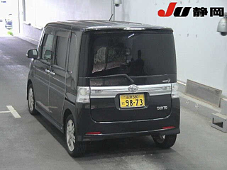 DAIHATSU TANTO 2011