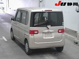 DAIHATSU TANTO 2010