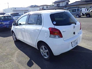 TOYOTA VITZ 2009