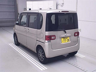 DAIHATSU TANTO 2009