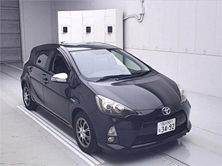 TOYOTA AQUA 2012