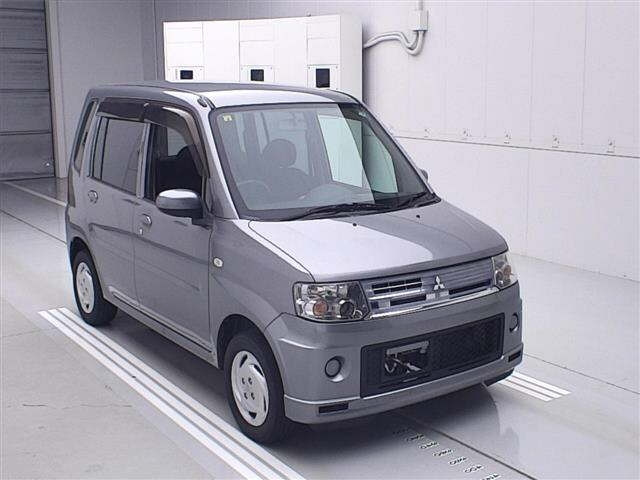 MITSUBISHI TOPPO 2010