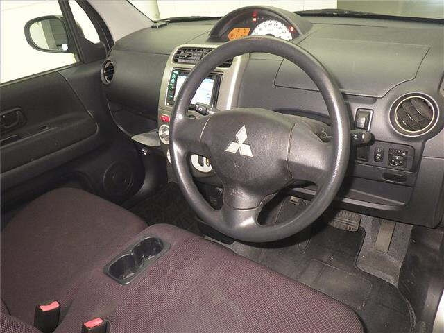 MITSUBISHI TOPPO 2010