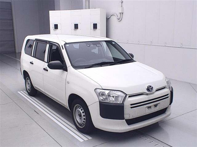 TOYOTA PROBOX 2020
