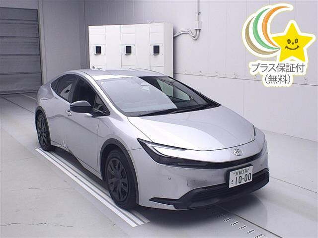 TOYOTA PRIUS 2024