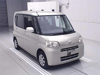 DAIHATSU TANTO 2008