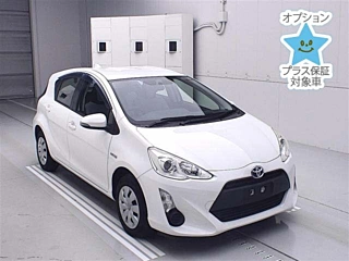 TOYOTA AQUA 2015