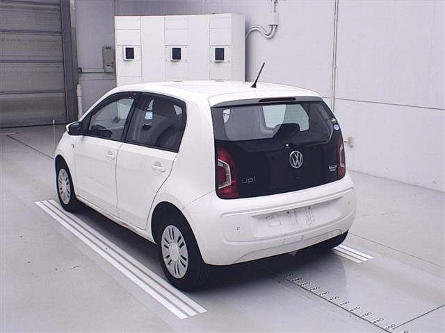 VOLKSWAGEN UP 2016