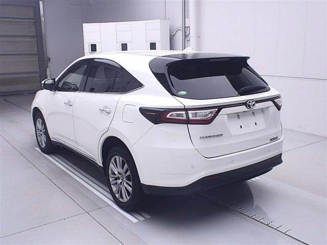 TOYOTA HARRIER 2017