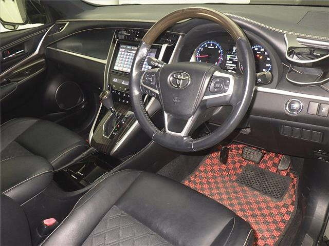 TOYOTA HARRIER 2014