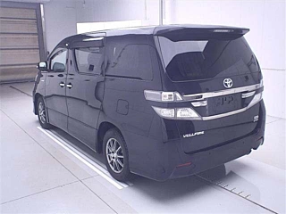 TOYOTA VELLFIRE 2013
