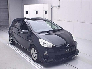 TOYOTA AQUA 2012