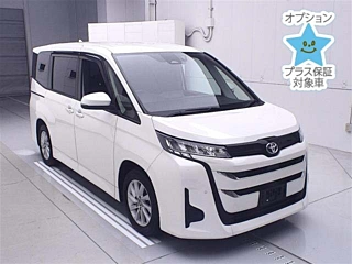 TOYOTA NOAH 2022