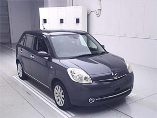 MAZDA VERISA 2010