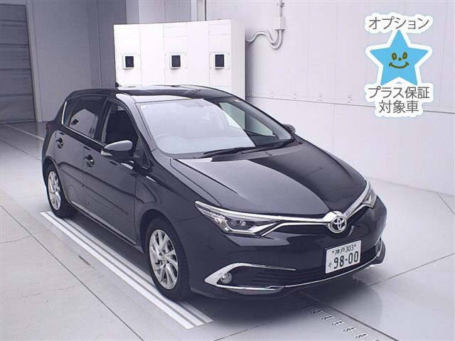 TOYOTA AURIS 2016