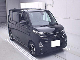 NISSAN ROOX 2024