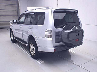 MITSUBISHI PAJERO 2017